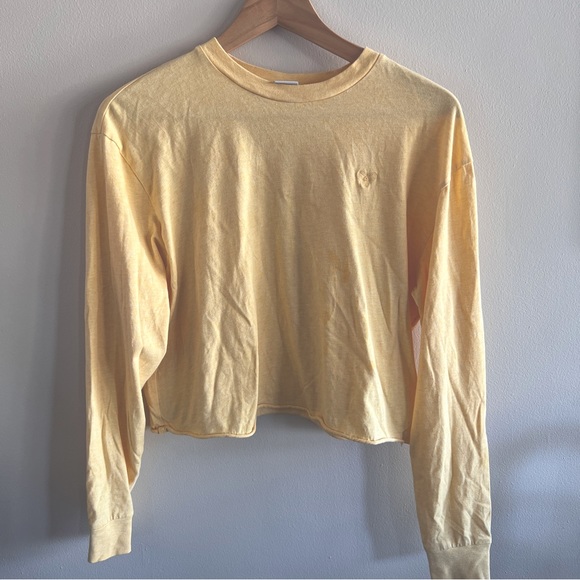 Aritzia TNA cropped long sleeve - Picture 1 of 3